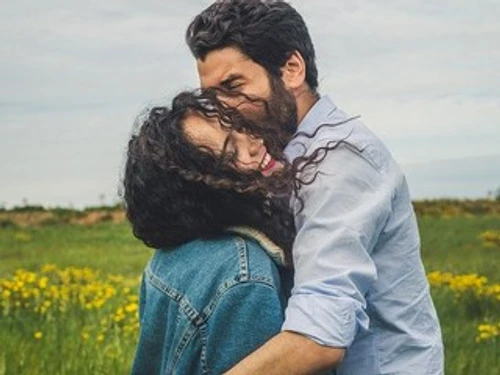 Fă-i complimente, dar fără să exagerezi şi, foarte important, fără să minţifoto: Pixabay.com