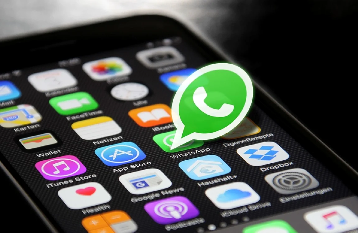 whatsapp 2105015 960 720 jpg