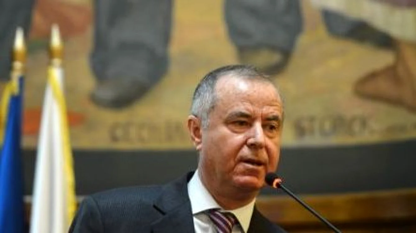 Pavel Năstase, rectorul ASE, susţine că este necesar un control al Ministerului Educaţiei asupra diplomelor emise de universităţi   FOTO Mediafax