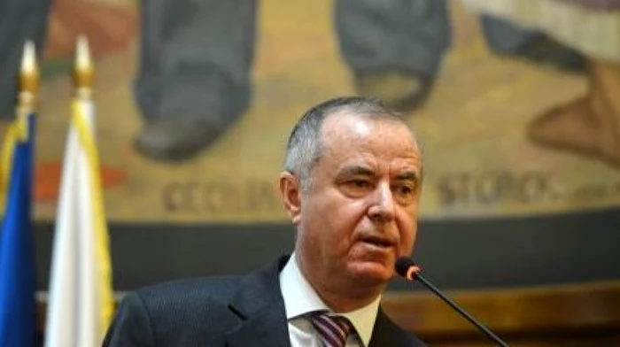 Pavel Năstase, rectorul ASE, susţine că este necesar un control al Ministerului Educaţiei asupra diplomelor emise de universităţi FOTO Mediafax
