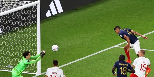 Meci Franța Polonia la Campionatul Mondial din Qatar 2022. FOTO EPA EFE