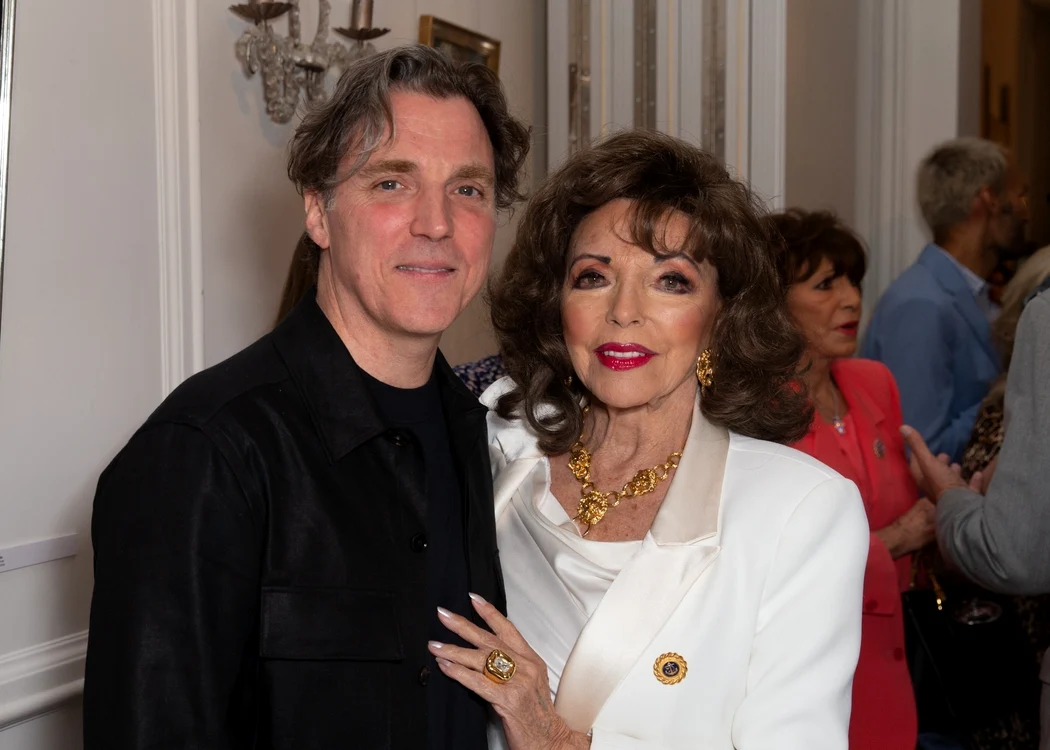 Joan Collins cu fiul Alexander Newley, Profimedia jpg