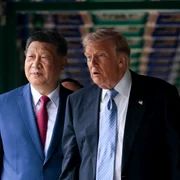 Trump, alături de Xi Jinping la complexul de protocol Zhongnanhai din Beijing FOTO AFP