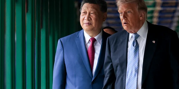 Trump, alături de Xi Jinping la complexul de protocol Zhongnanhai din Beijing FOTO AFP