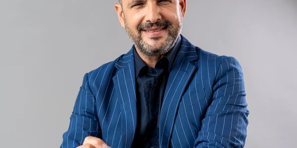  Din 26 august, Mădălin Ionescu va apărea la Antena Stars