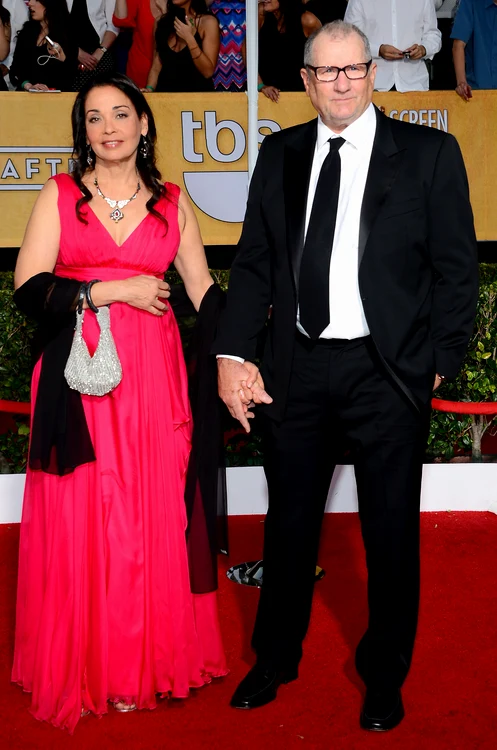 Actorul Ed O'Neill, alături de soția sa, Catherine Rusoff