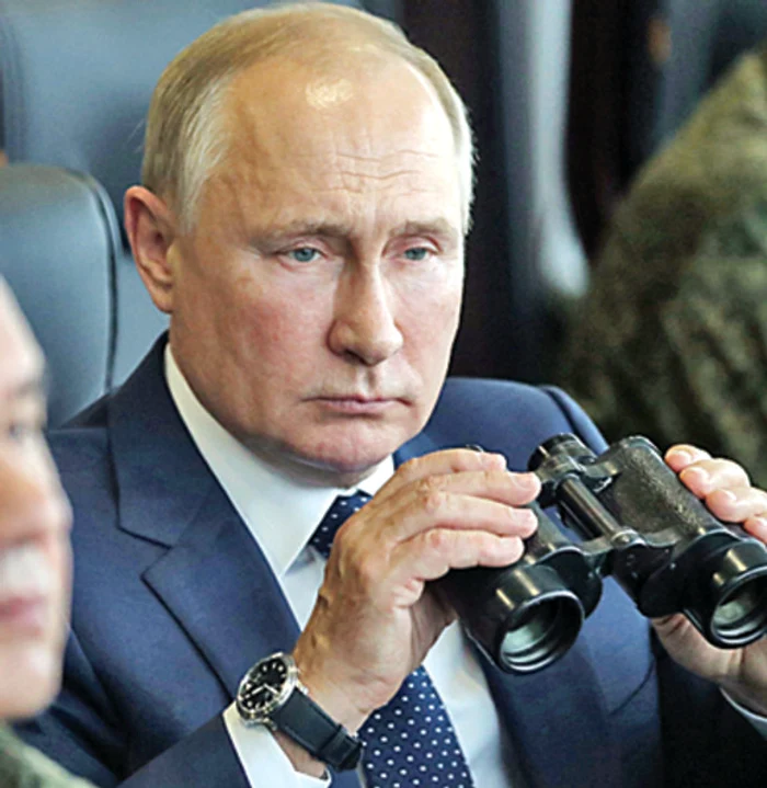 putin si ministrul apararii shoigu epa efe jpeg