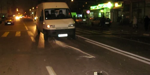 Pietonul a fost transportat la spital