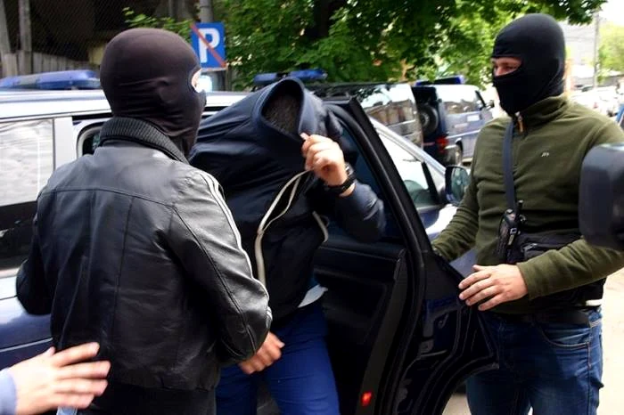 Cei doi vor răspunde penal pentru faptele grave de care sunt acuzațiFoto: Mediafax