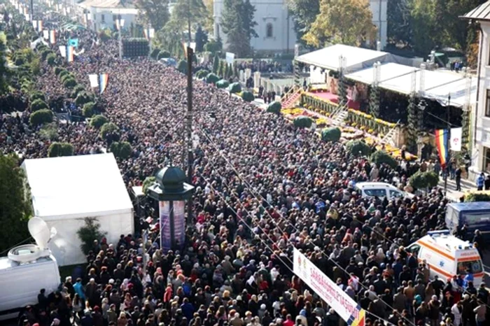 Pelerinajul organizat la moaștele Sf. Parascheva sunt așteptați peste 300.000 de oameni