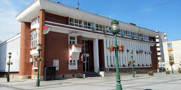 primaria ressita
