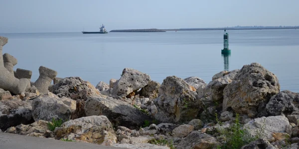 Digul de larg si iesirea din portul Constanta. FOTO Adrian Boioglu