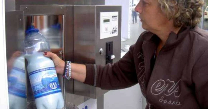 Craiovenii pot cumpăra lapte de la automate. Inspectorii DSV spun că nu este contaminat cu aflatoxină