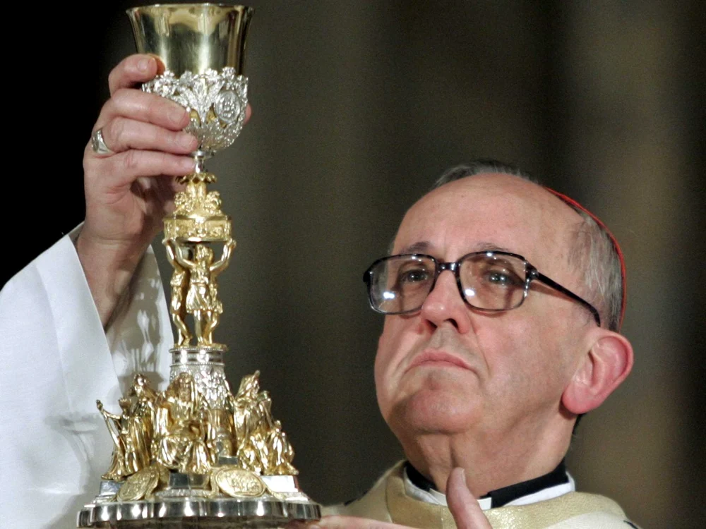Papa Francisc a rămas şi fără 600 de domenii în numele său, înregistrate de micii „afacerişti„ ai internetului