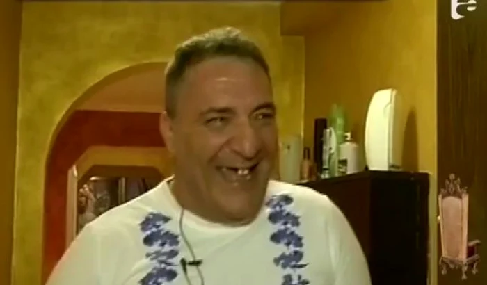 Nelson Mondialul este mândru de casa lui. (captură Antena 1)