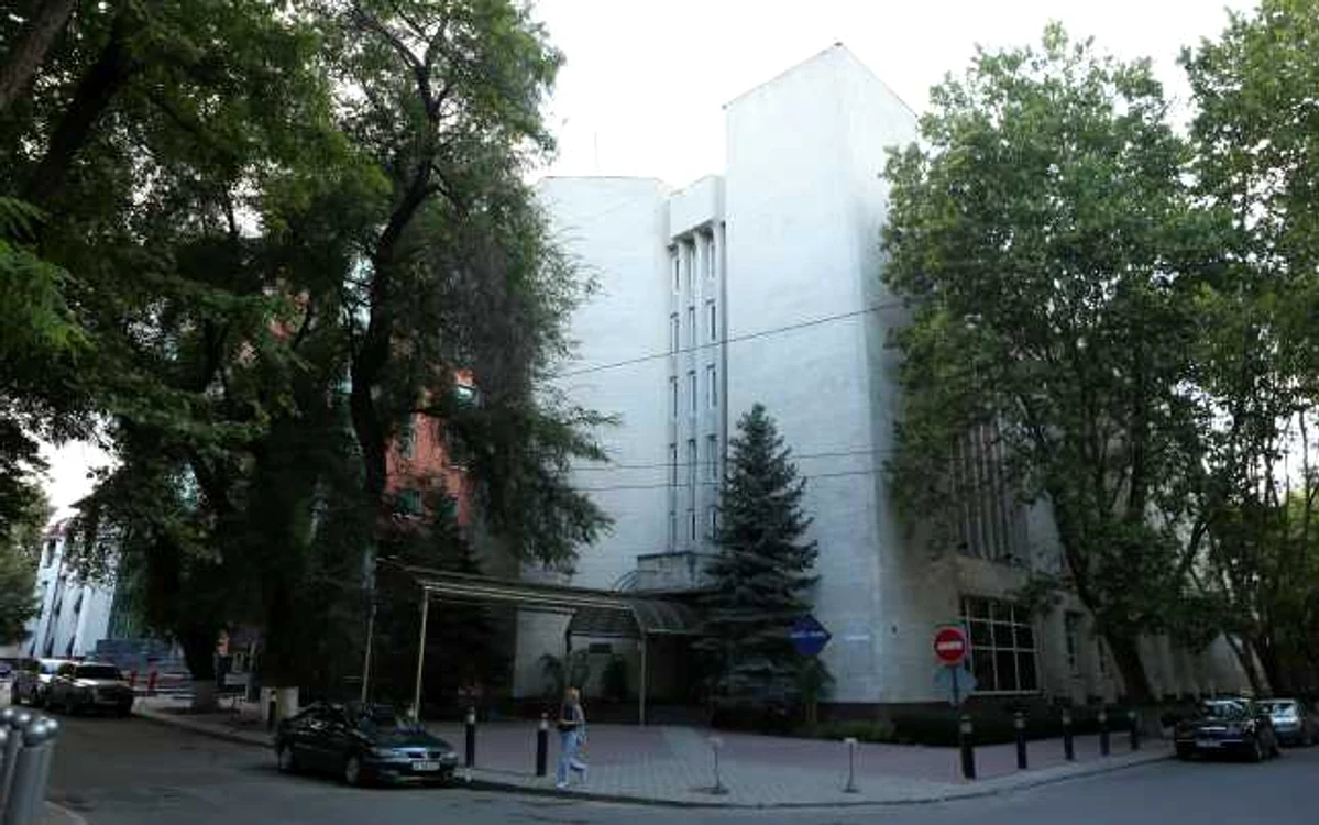 În centrul Capitalei preţul unui ar de teren pentru construcţii trece de 50.000 de euro