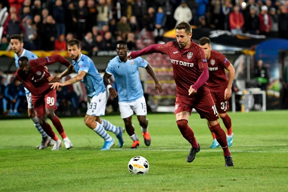 
    Ciprian Deac a transformat un penalty cu LazioFOTO: Sportpictures.eu  