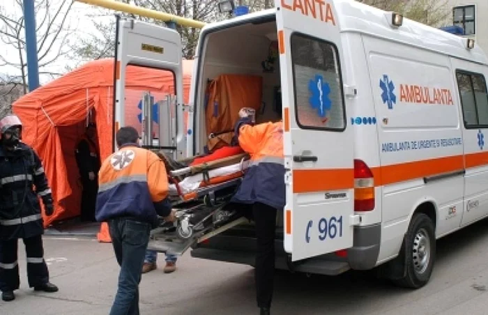 Fetiţa a fost transportată la spitalul ”Sfântul Ioan” din Galaţi Foto: Adevărul