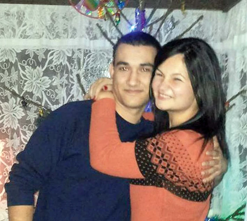 
    Adela şi Valentin Negrea urmau să facă nunta  