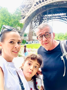 graur tata paris JPG