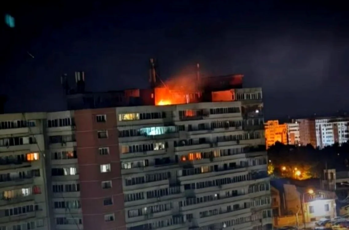 Blocul afectat de drona rusească FOTO Facebook