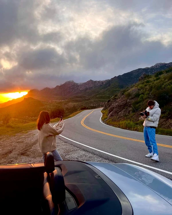 Ioana Ignat si Sebastian Dobrincu au filmat un videoclip in L.A./ foto Facebook