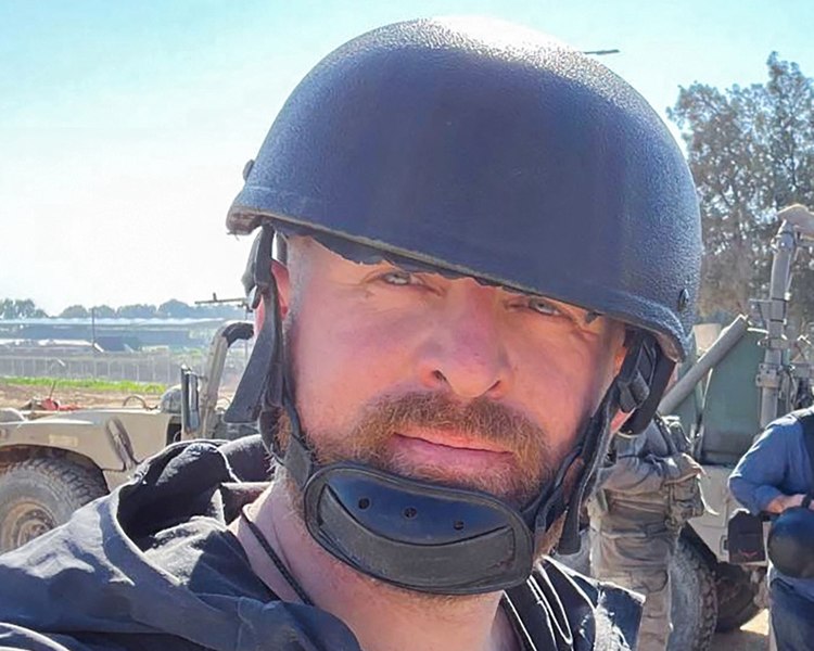 Un fost soldat britanic care lucra pentru Reuters a fost ucis într-un atac rusesc asupra unui hotel din estul Ucrainei