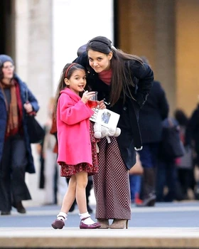 Suri Cruise, Katie jpeg