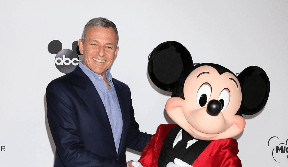 Disney îl readuce pe legendarul Bob Iger la conducerea companiei