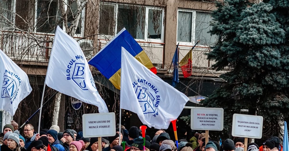 Revoltă la șantierul naval din Mangalia, după decizia lui Ciolacu de a construi nave de luptă la Damen Galați: „Salariații nu mai au din ce trăi!”