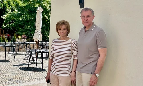 Majestatea Sa Margareta și Principele Radu la Târgul de la Săvârșin   Ramona Igret, Casa Majestății Sale (1) jpg