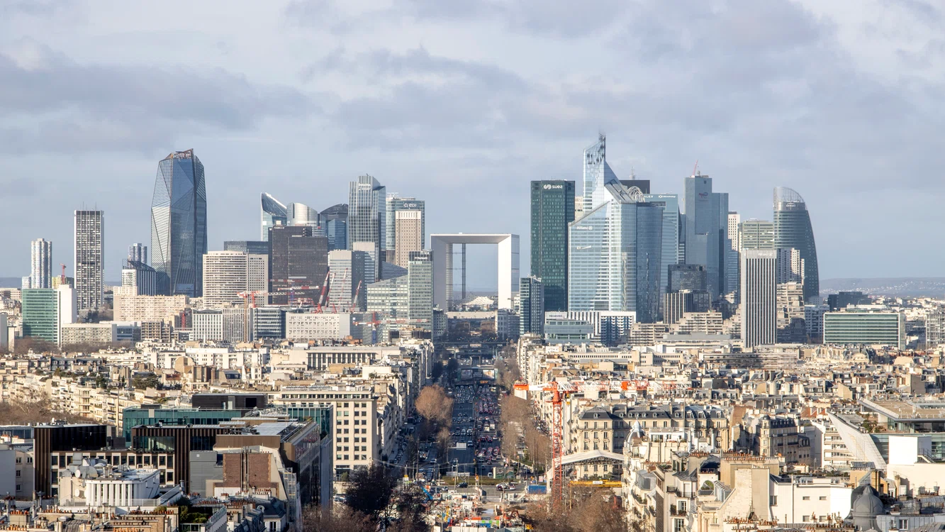 Situat la margine de Paris, La Défense e primul cartier european de afaceri. FOTO Unsplash