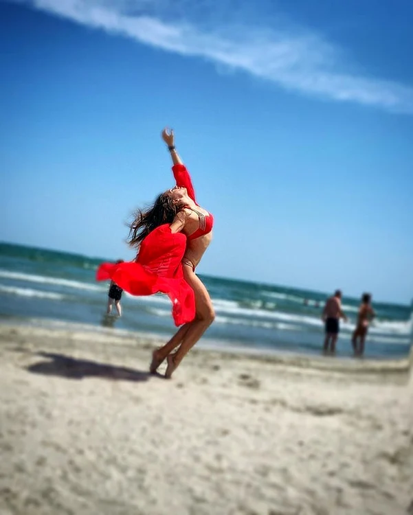 17 larisa iordache gimnasta super sexy 10 jpg jpeg