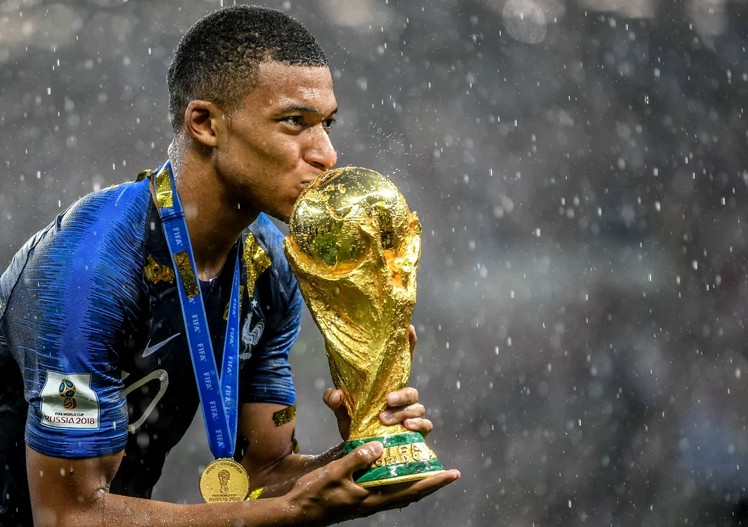 Kylian Mbappe are deja un Mondial câștigat, în 2018.