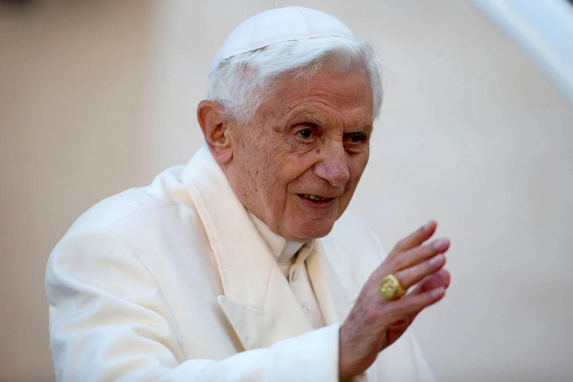 Papa Benedict al XVI-lea