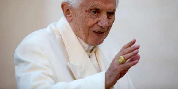 Papa Benedict a murit la 95 de ani FOTO EPA EFE (3) jpg