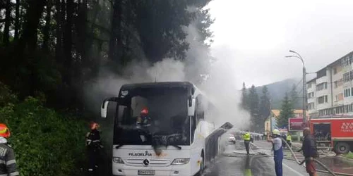 autocar inendiu foto isu