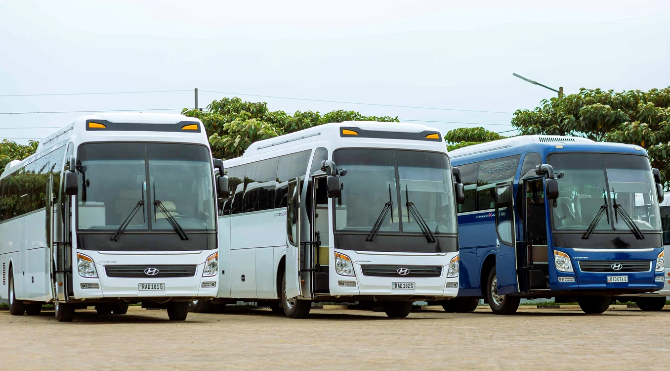 Trei români furau piese din autobuze și le lăsau nefuncționale, în Italia / foto: Pexels