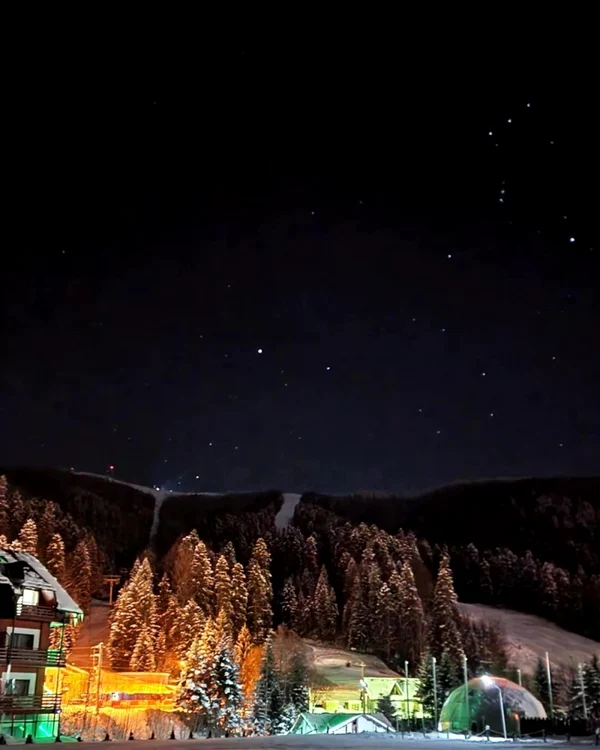 cazare cort lux azuga