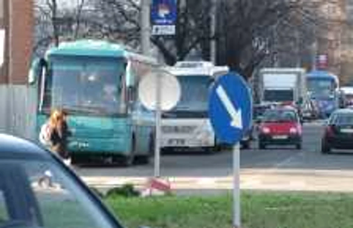 Autobuze parcate în centru