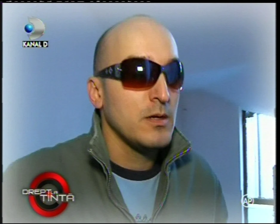 Cristi Marin a încercat s-o exorciteze pe Mariana Moculescu FOTO: Kanal D