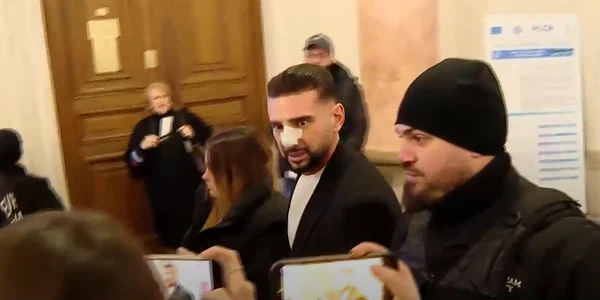 Dorian popa cu nasul bandajat FOTO captura Digi24 png