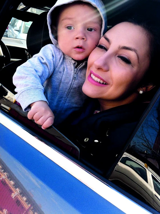 Iată cât de bine seamănă băieţelul Andrei cu tatăl lui, Măruţă!