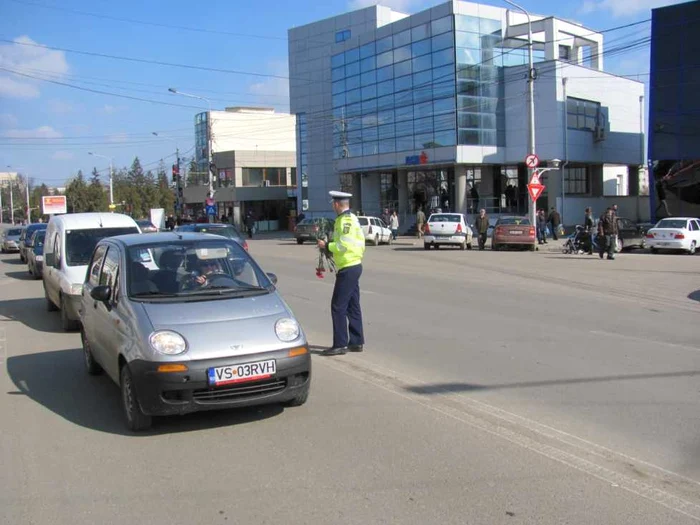 Peste 800 de şoferi au rămas fără permise de conducere FOTO Adevărul