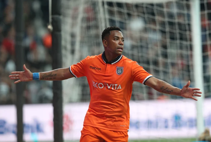 
    Robinho a evoluat în Turcia, la Istanbul Başakşehir FK, campionatul trecutFoto: EPA-EFE  