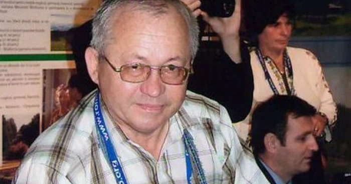 Familia lui Gheorghe Magopăţ este singura familie care mai face ceramică neagră. Foto arhivă