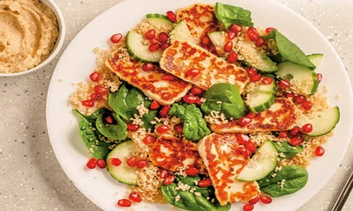 salata cu halloumi jpg