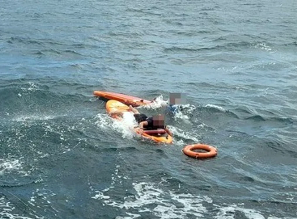 
    7 surferi au fost salvațiFoto: Poliția de frontieră  