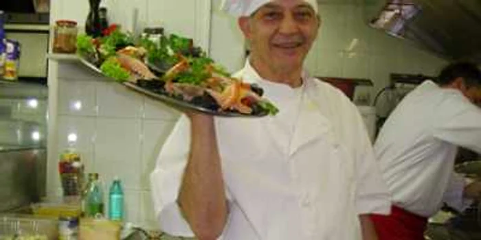 Botoşani: Ernesto Sangez Găteşte caracatiţa ca la Napoli-acasă (PORTERT)