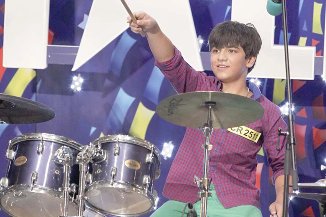 Lovin Mihalache,  13 ani, a făcut  show la tobe (Fotografii: Pro TV)